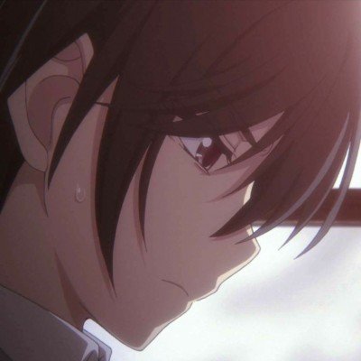 女孩不慎摔坏标本 馆长暖心安抚